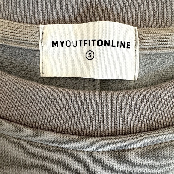 My Outfit Online CLOUD CREWNECK SWEATSHIRT in MOON - Sz S - Picture 8 of 8